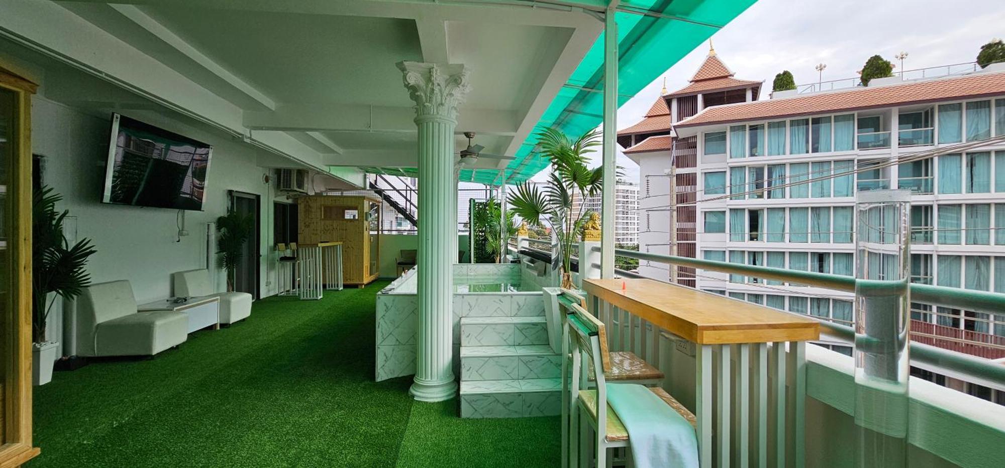 Xcess Residence Pattaya Luaran gambar